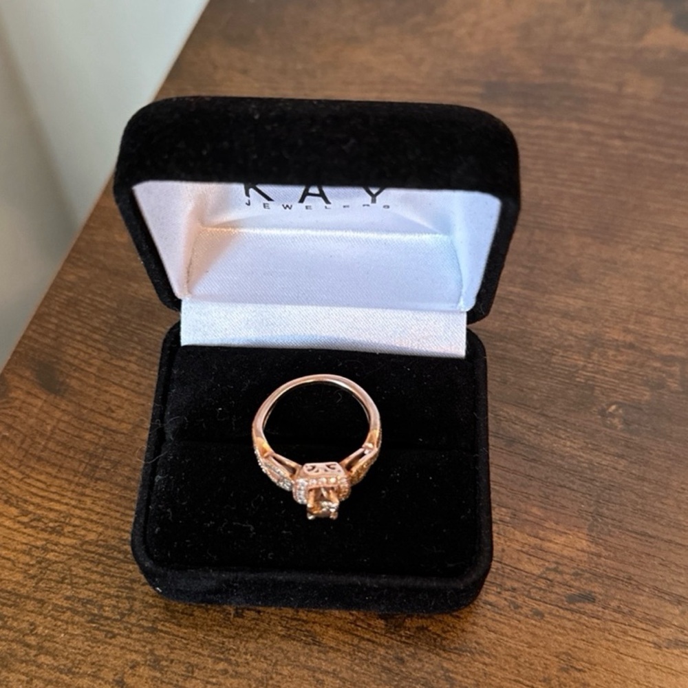 Rare Levian 14 kt. Rose Gold Round Chocolate Diamond Ring - Picture 11 of 12